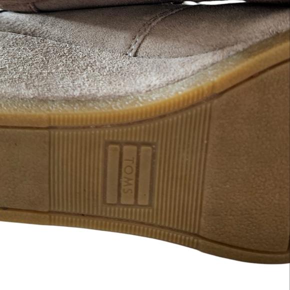 TOMS | Suede Desert Wedges | Women's | Size 8.5 | Ankle Booties - Picture 14 of 16